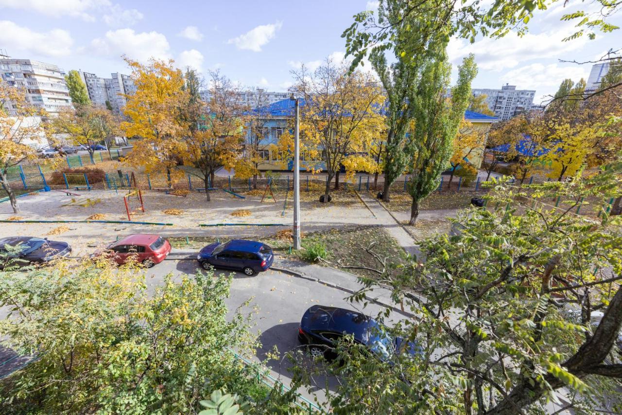 Лофт для 4-х, Wi-fi, Dream Town, метро Киев Экстерьер фото